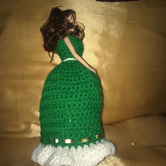 Hand Crafted Green & White St Patty’s/ Xmas Collectible Doll for Bed or Chair - Picture 4 of 4